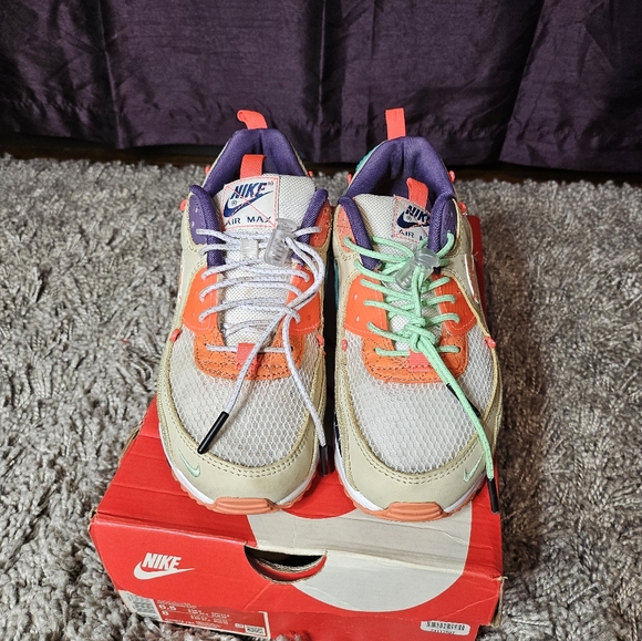 Nike Air Max 90 sz 6.5 mens/ 8 wms - Picture 1 of 5
